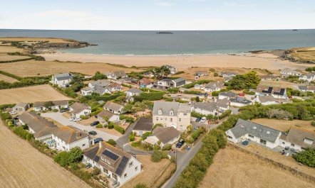 4 Bed in Harlyn Bay 1