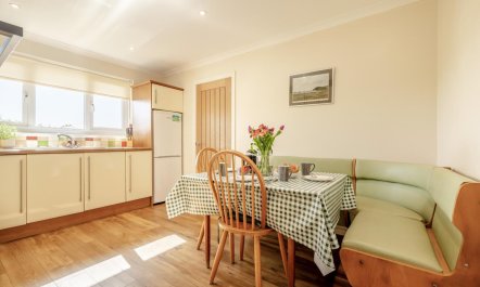 4 Bed in Harlyn Bay 5