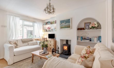 2 Bed in Lyme Regis 3