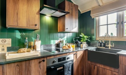 2 Bed in Binsted 9