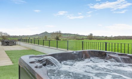 3 Bed in West Pennard 1