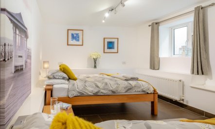 2 Bed in Swanage 8