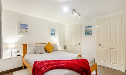 2 Bed in Swanage 3