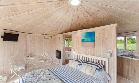 1 Bed in Hartland 2
