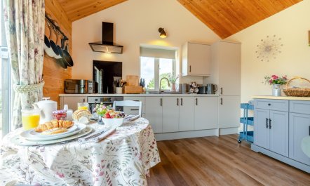 1 Bed in Idridgehay 4