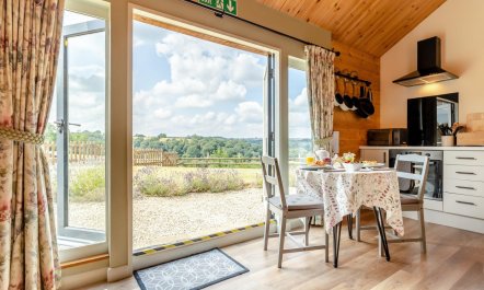1 Bed in Idridgehay 2