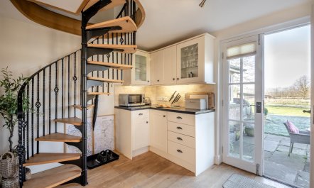 1 Bed in Dalston 8