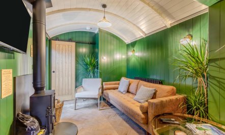 2 Bed in Binsted 3