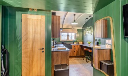 2 Bed in Binsted 7