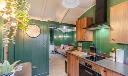 2 Bed in Binsted 8
