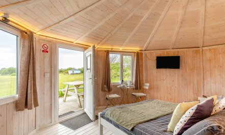 1 Bed in Hartland 9