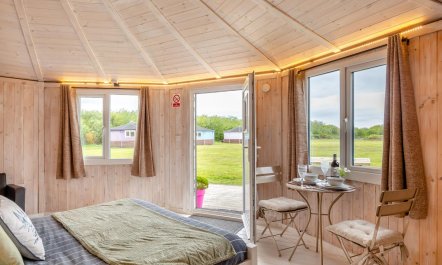 1 Bed in Hartland 8