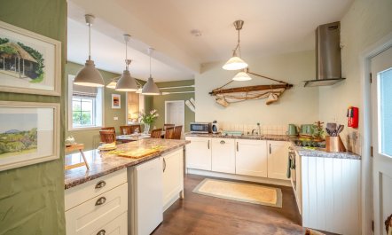 4 Bed in Derrylin 3