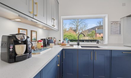 2 Bed in Abergavenny 9