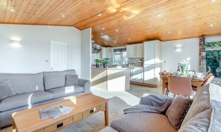 2 Bed in Athelington 8