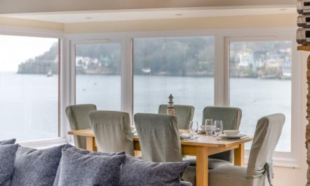 6 Bed in Dartmouth 5