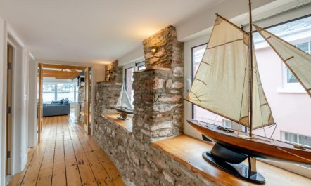 6 Bed in Dartmouth 8