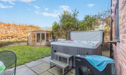 3 Bed in Rollesby 0