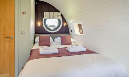 1 Bed in Cowbridge 4
