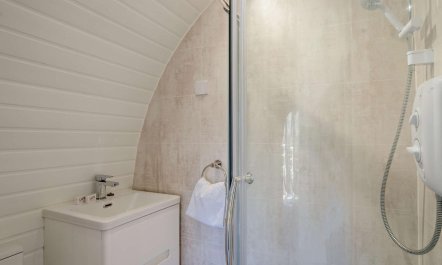 1 Bed in Cowbridge 6