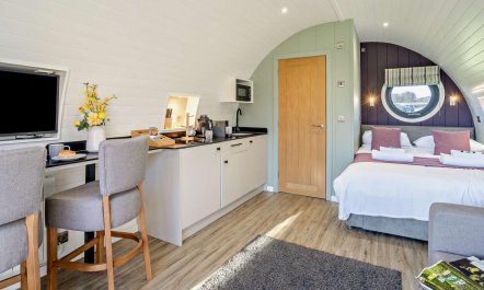 1 Bed in Cowbridge 3