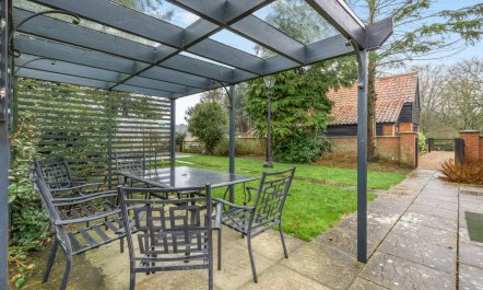 3 Bed in Stratton Strawless 4