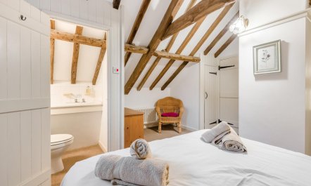 3 Bed in Stratton Strawless 2