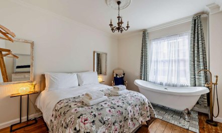 2 Bed in Chester
