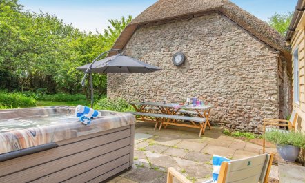 5 Bed in Crowcombe 8