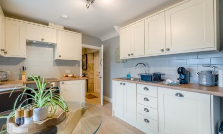 1 Bed in Cirencester 9