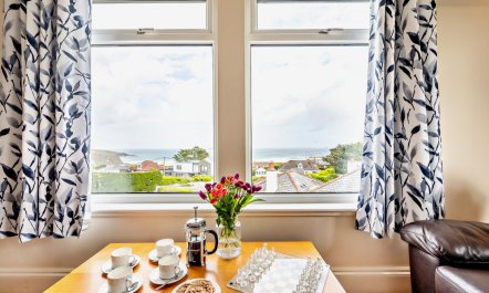 2 Bed in Harlyn Bay 7