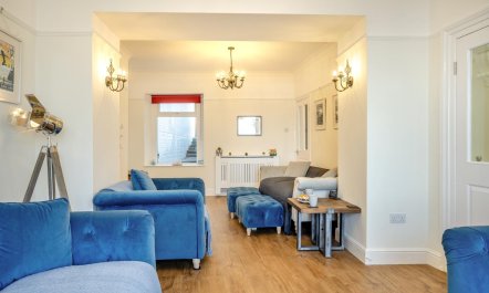 5 Bed in Mumbles 6