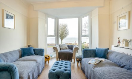 5 Bed in Mumbles 9