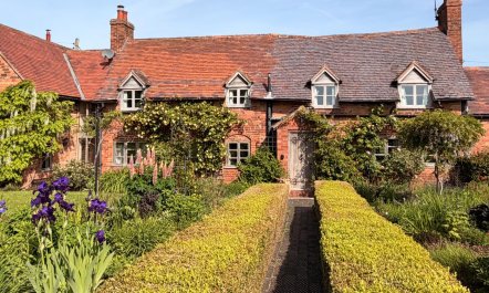 4 Bed in Shrawley 7