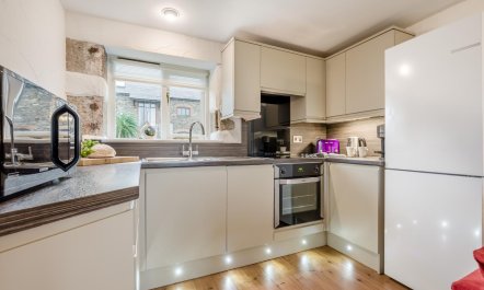 3 Bed in St. Gennys 2