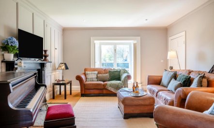 4 Bed in Kingsdon 6