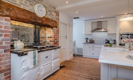 4 Bed in Kingsdon 8