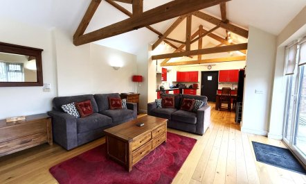 2 Bed in Alne 1