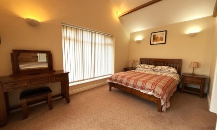 2 Bed in Alne 7