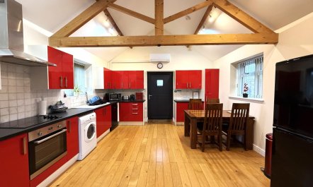 2 Bed in Alne 2