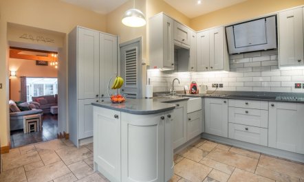 3 Bed in Brampton 2