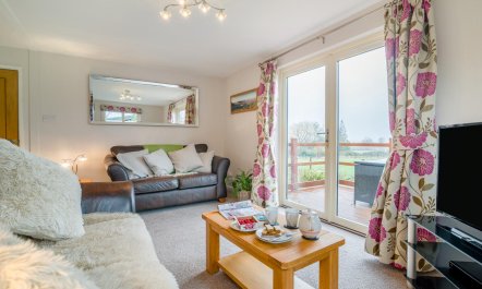 2 Bed in Coaley 3