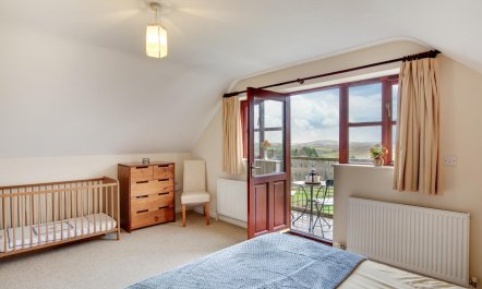 4 Bed in Upton Cross 7