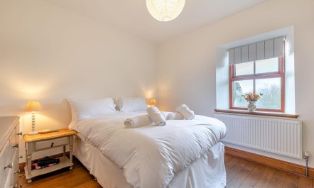 3 Bed in Longnor 9