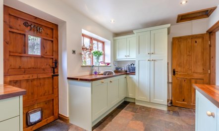 3 Bed in Longnor 8
