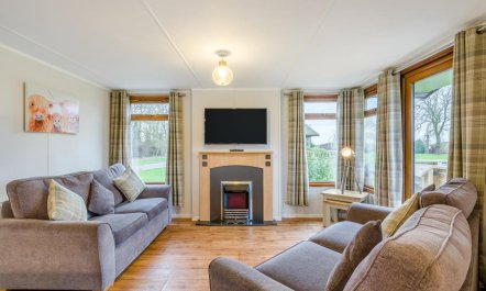 2 Bed in Athelington 7