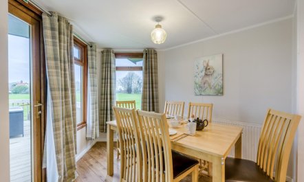 2 Bed in Athelington 9