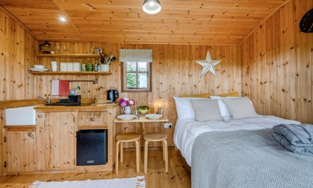 1 Bed in Churchstanton 2