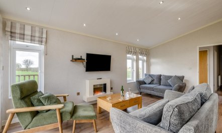 3 Bed in Athelington 9