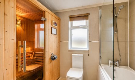 3 Bed in Athelington 5